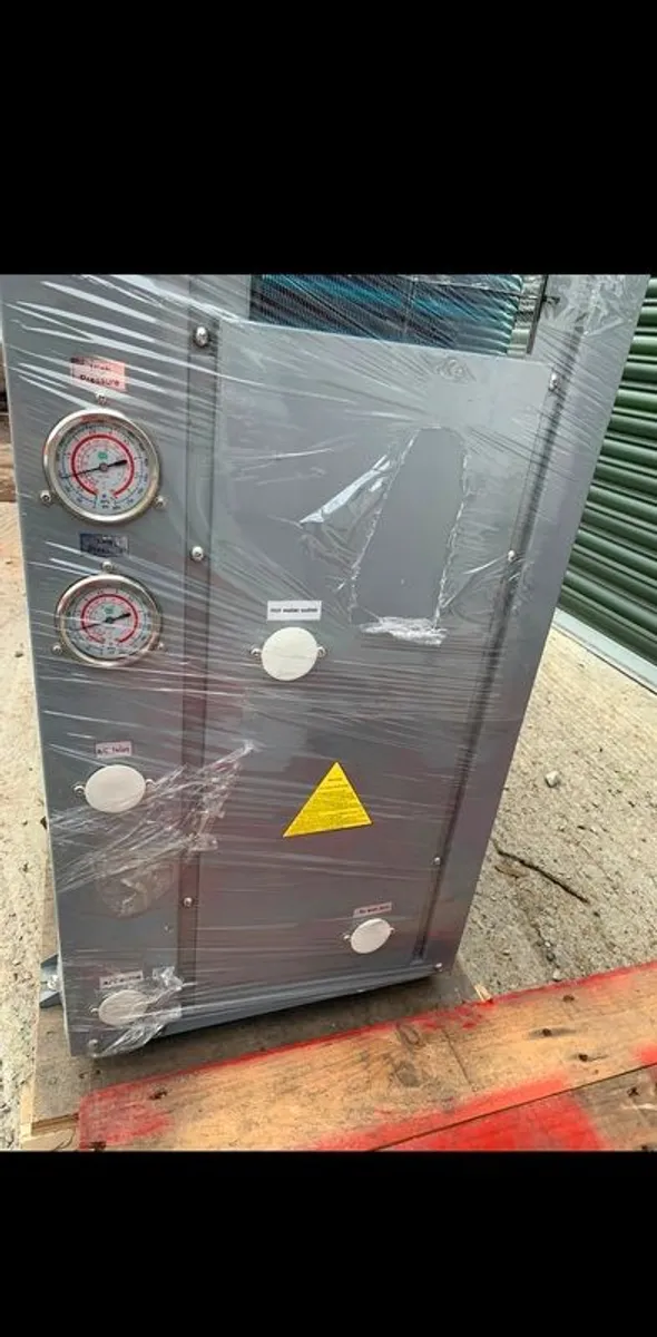 16 kW air-source heat pump - Image 4