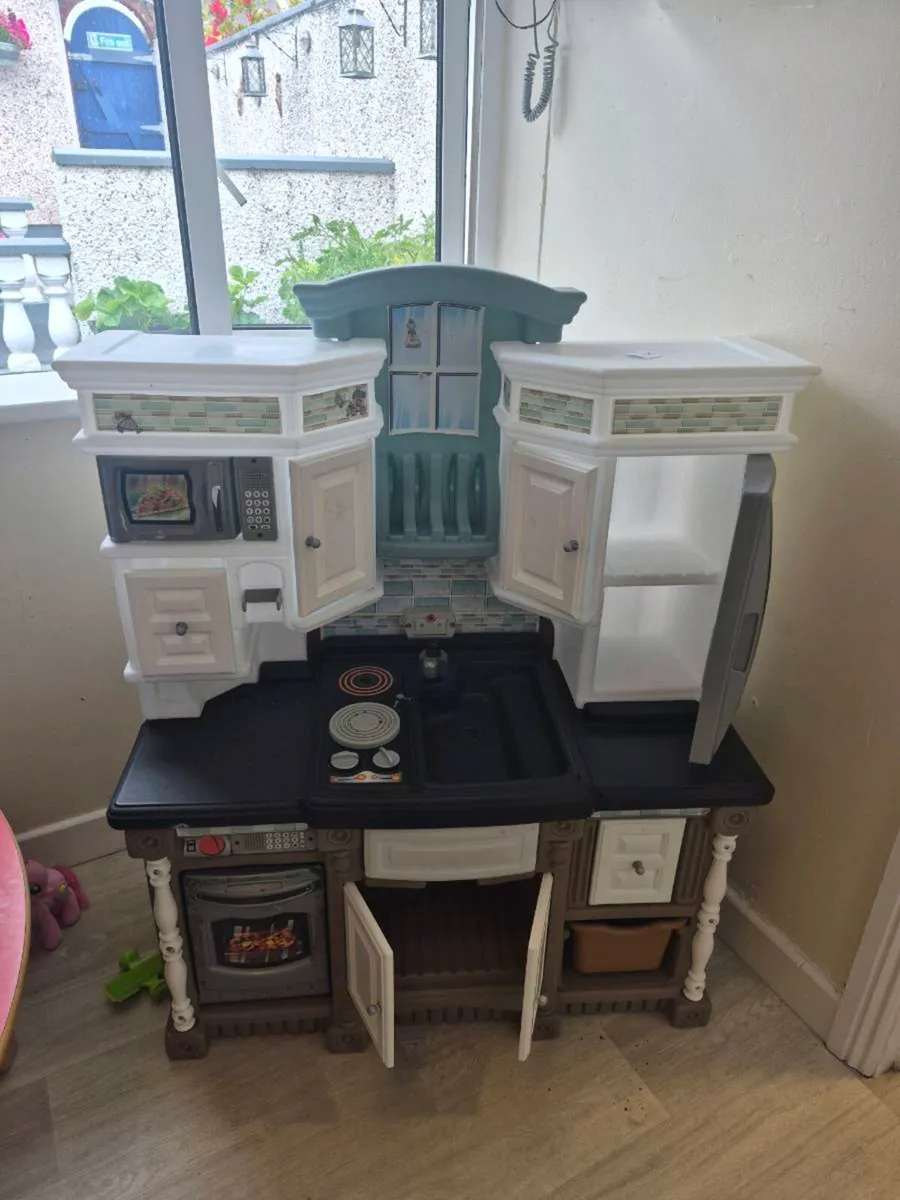 Preschool furniture - Image 4