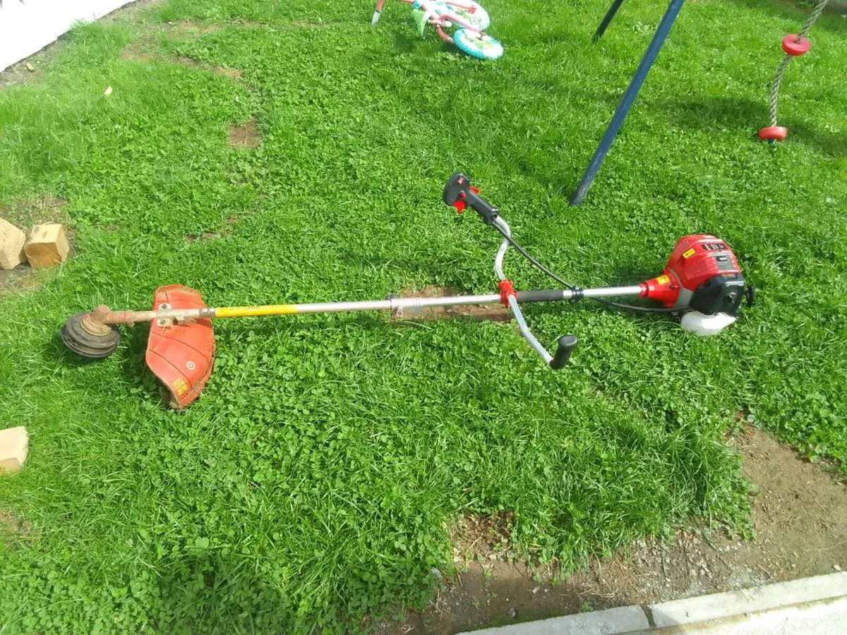 Strimmers, Saw and screw gun - Image 3