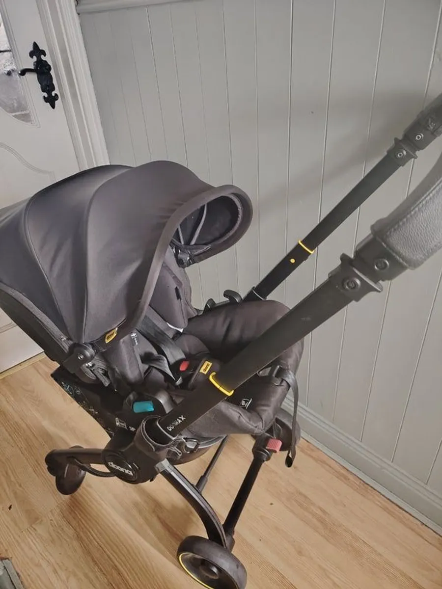 Doona x buggy with rain cover - Image 3