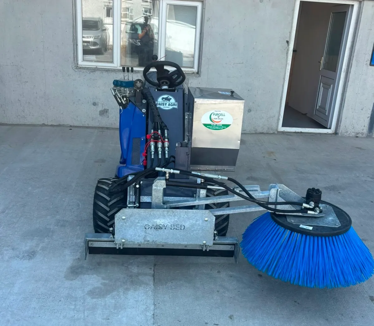Daisy CL250 Cubicle Cleaner - Image 2
