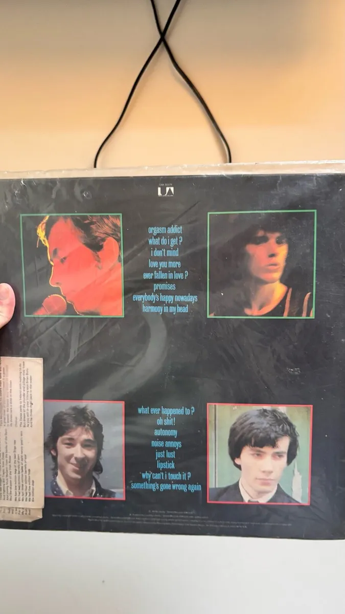 Buzzcocks Singles Going Steady vinyl - Image 3
