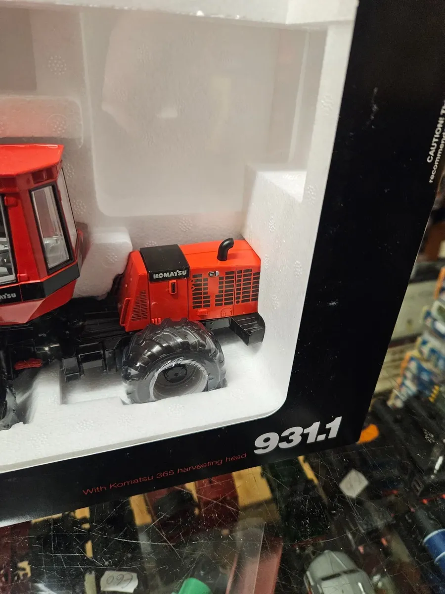 Corgi First Gear Komatsu Forestry Harvester 1.32 - Image 3