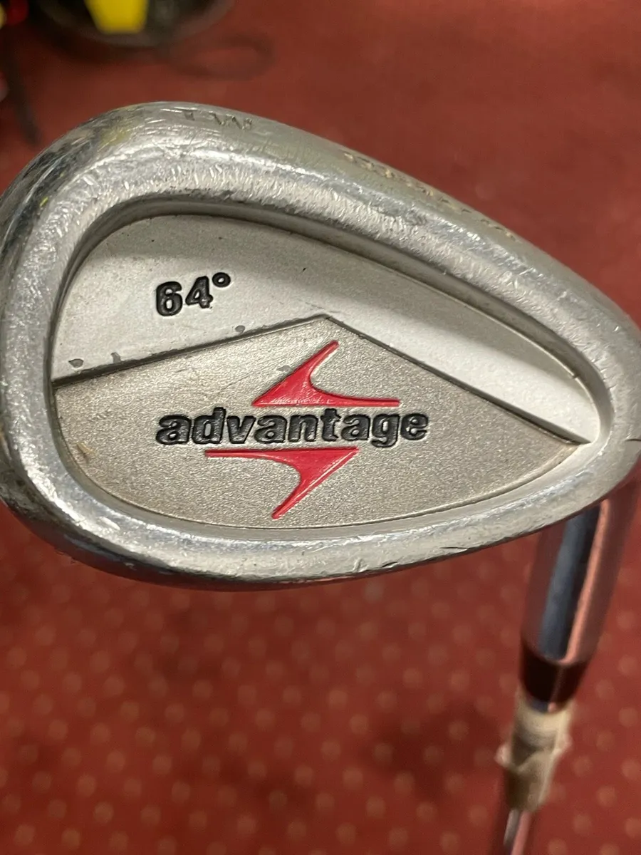 Wilson Advantage Trouble Wedge 64’ - Image 2