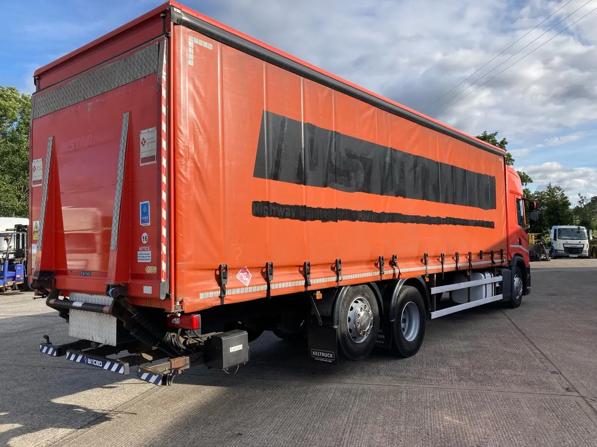2019 Scania G280 6x2 30 ft curtainside - Image 4