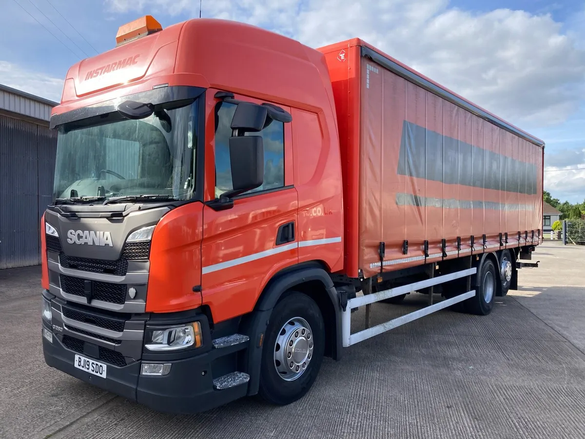 2019 Scania G280 6x2 30 ft curtainside - Image 2