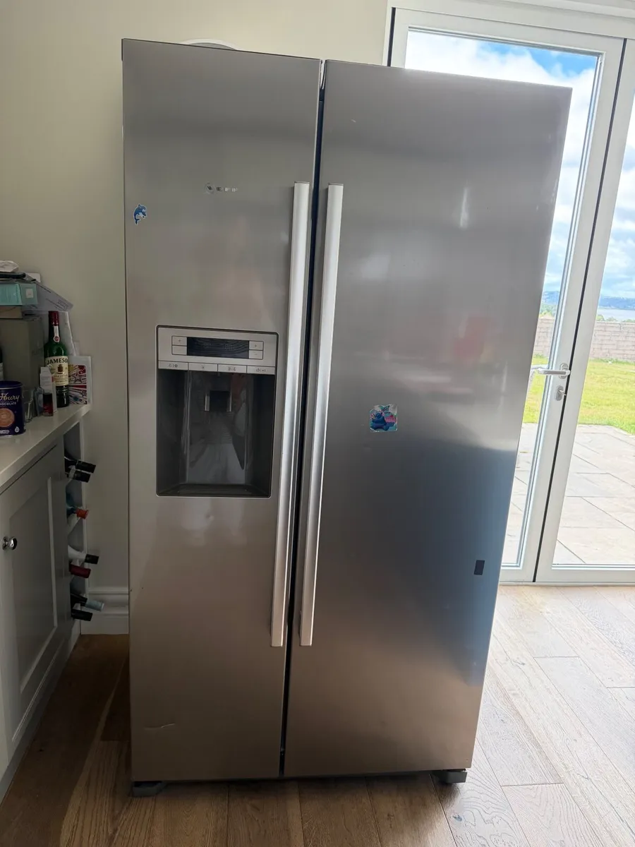 Neff Fridge Freezer American Style - Image 1