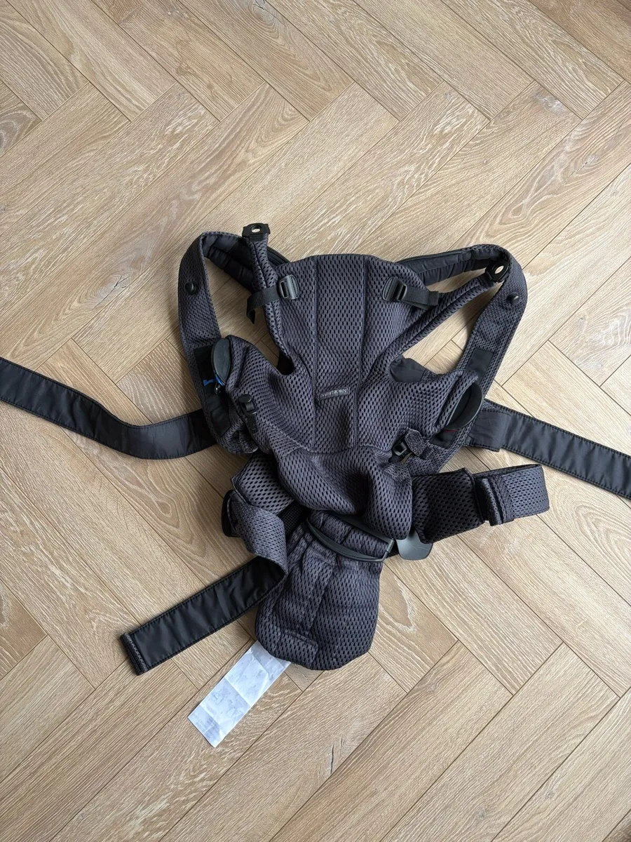 BabyBjörn Baby Carrier One Air – Dark Grey / Mesh - Image 1