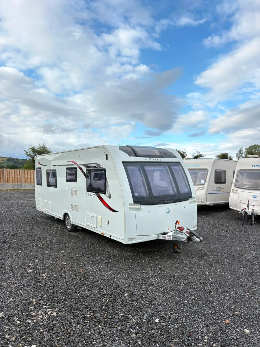 Lunar Lexon 570 4berth caravan - Image 2