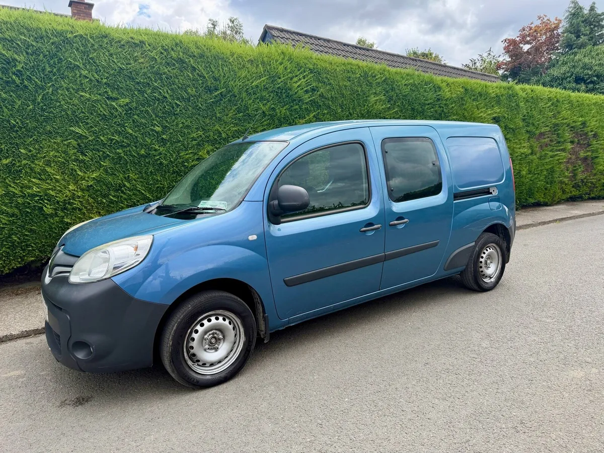 Renault Kangoo Maxi Crew Cab Taxed and tested - Image 3