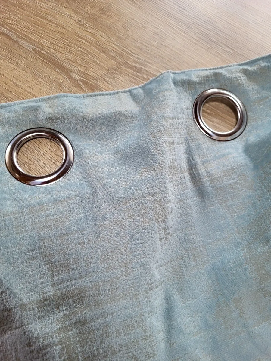 curtains - Image 2