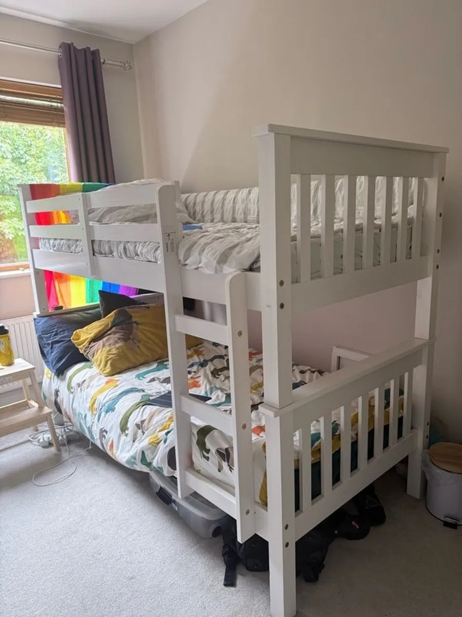 Bunk bed - Image 1