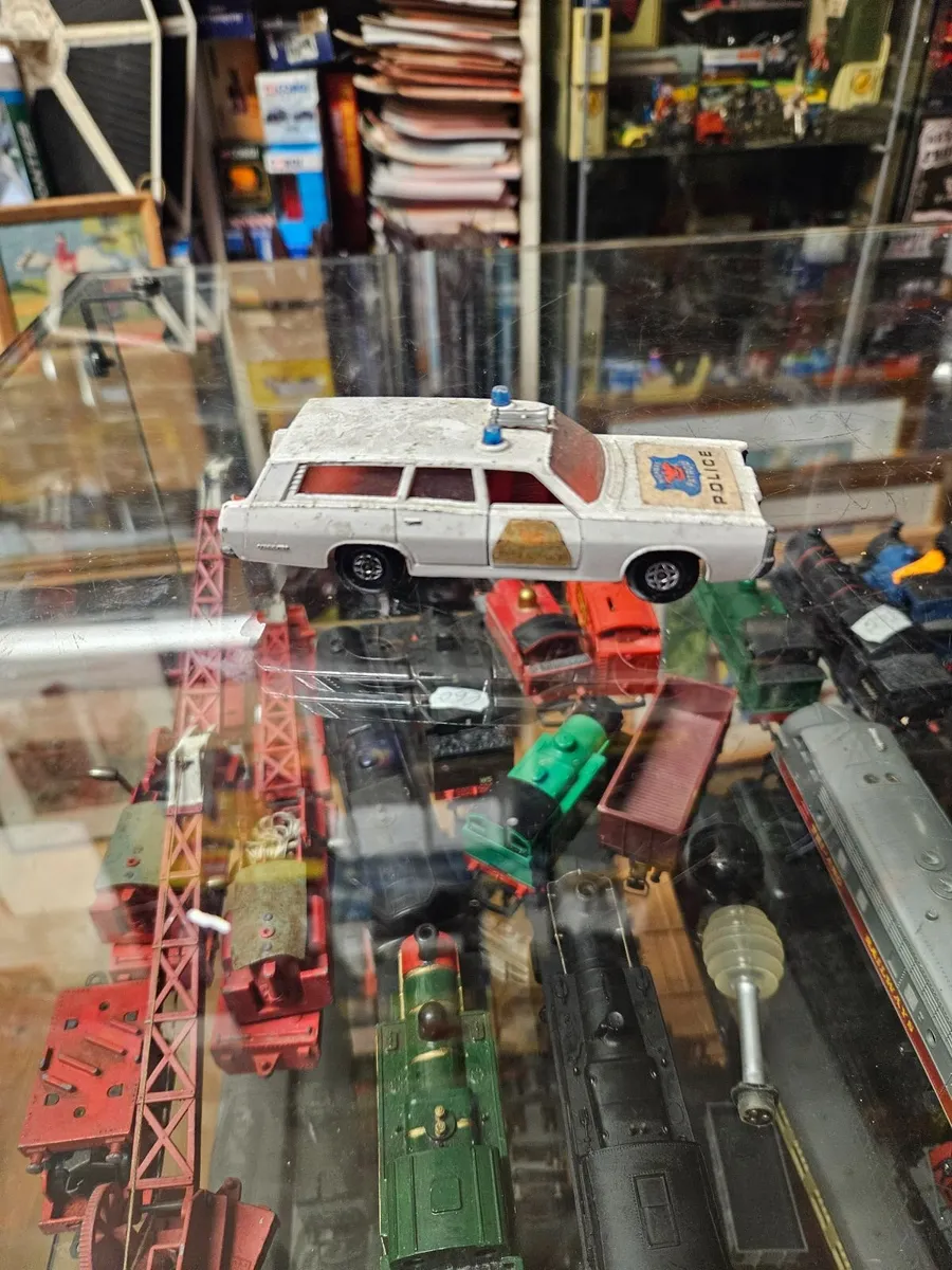 Matchbox Superkings Police Car - Image 1