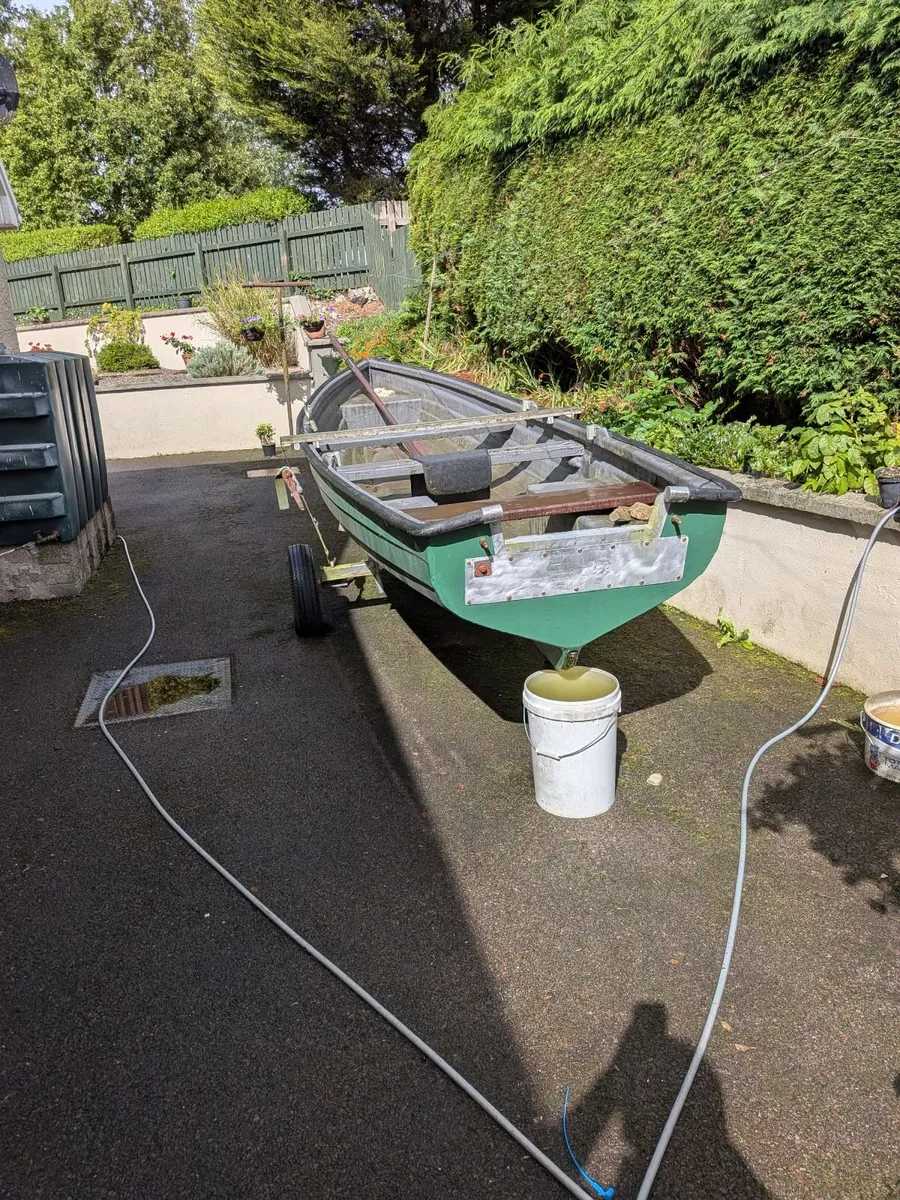 boat and trailer - Image 3