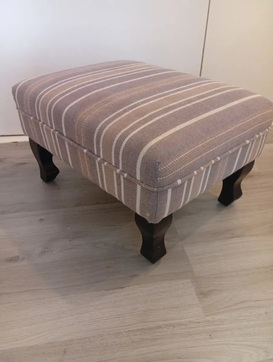 Quality Sherborne Comfortable Footstool - Image 4