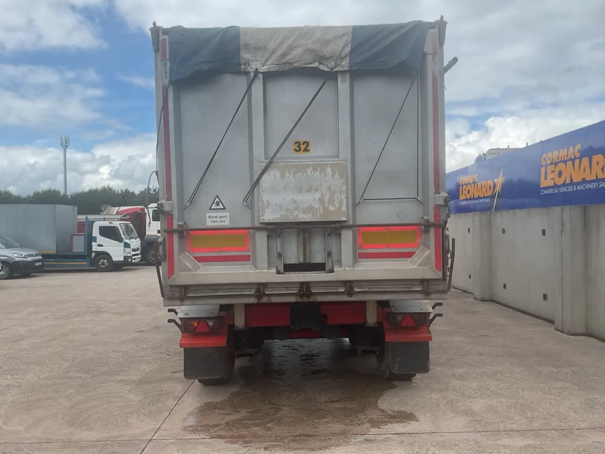 2013 WILCOX Tri Axle Bulk Tipping Trailer - Image 4