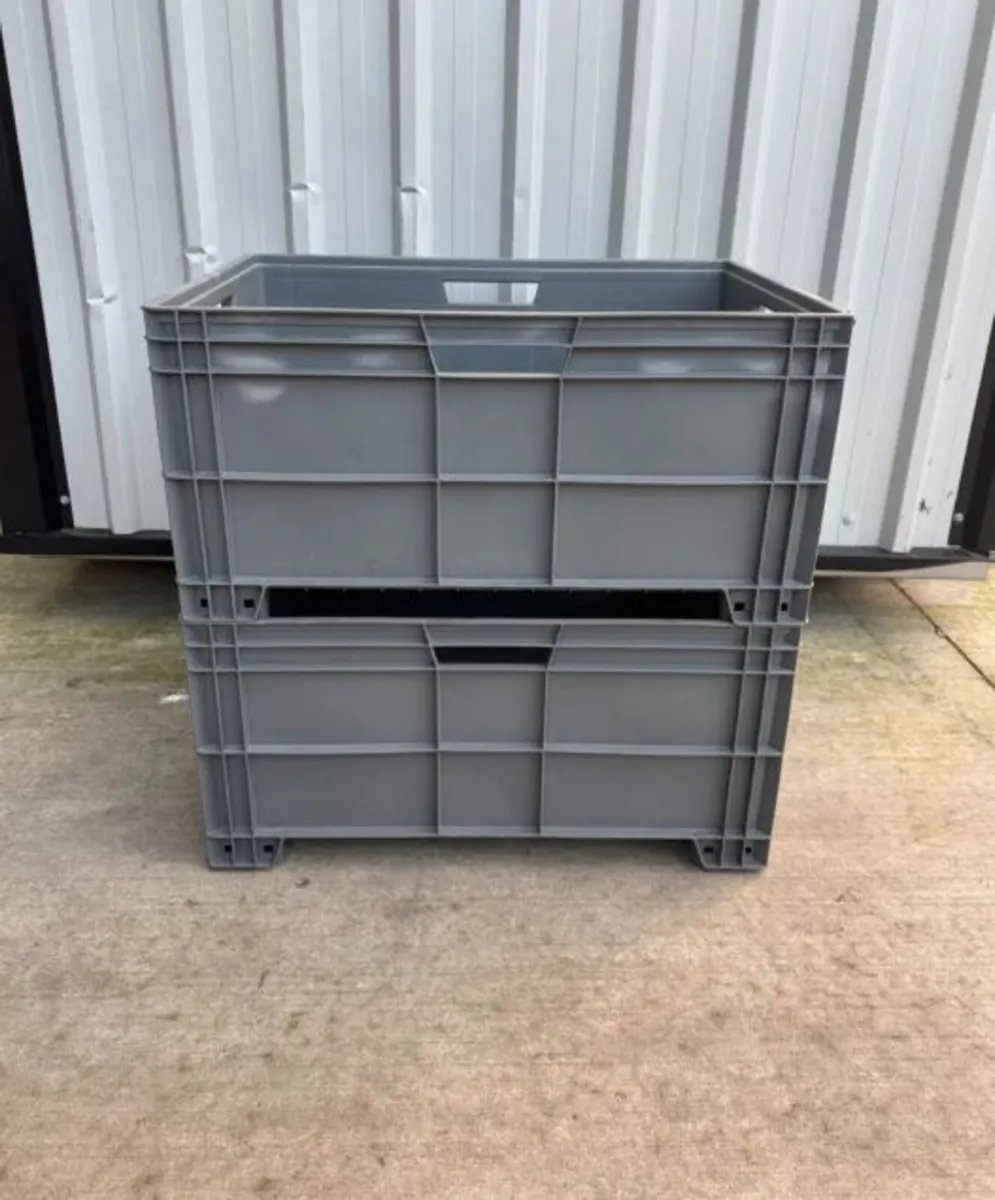 8 x Large storage Boxes 600x800mm - Image 1
