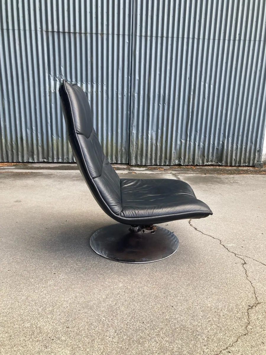 Vintage Spaceage Lounge Chair - Open Sat 22nd Aug - Image 3