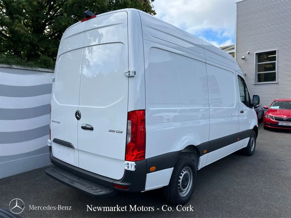 Mercedes-Benz Sprinter 315/36 2.0CDI 150BHP 6 SPEE - Image 4