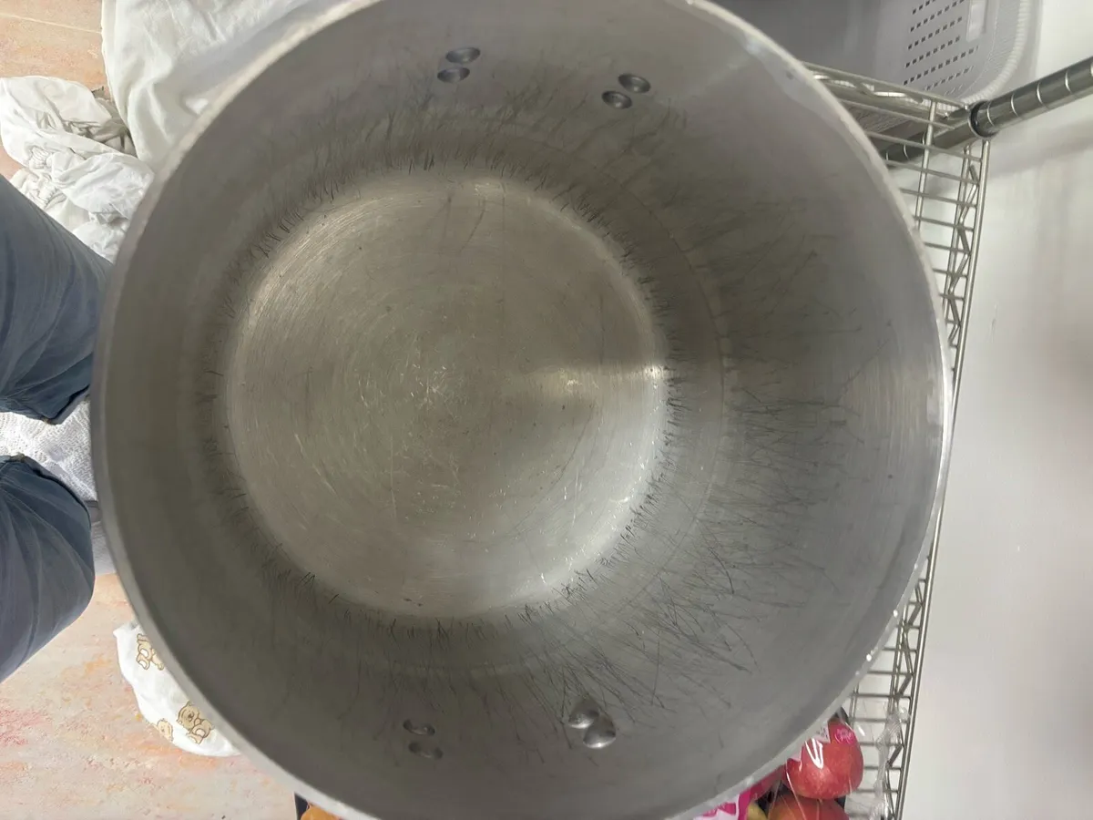 Large pot - Image 2