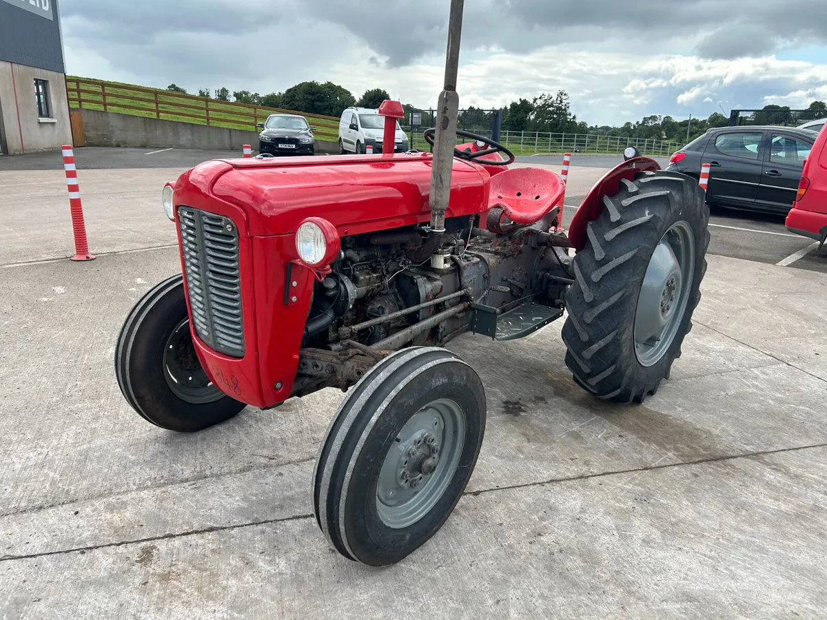 1963 MASSEY FERGUSON 35 - Image 3