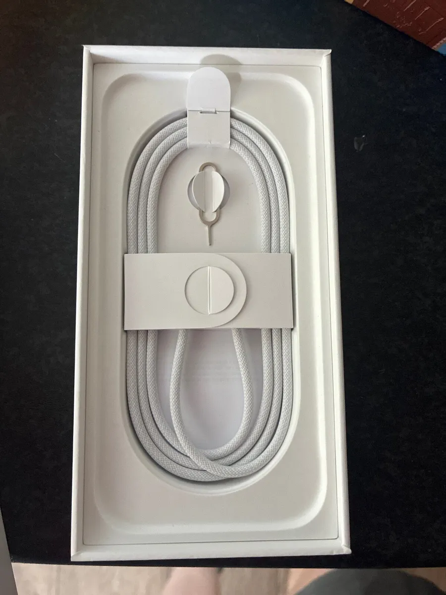 iPhone 17 pro 256gb - Image 4
