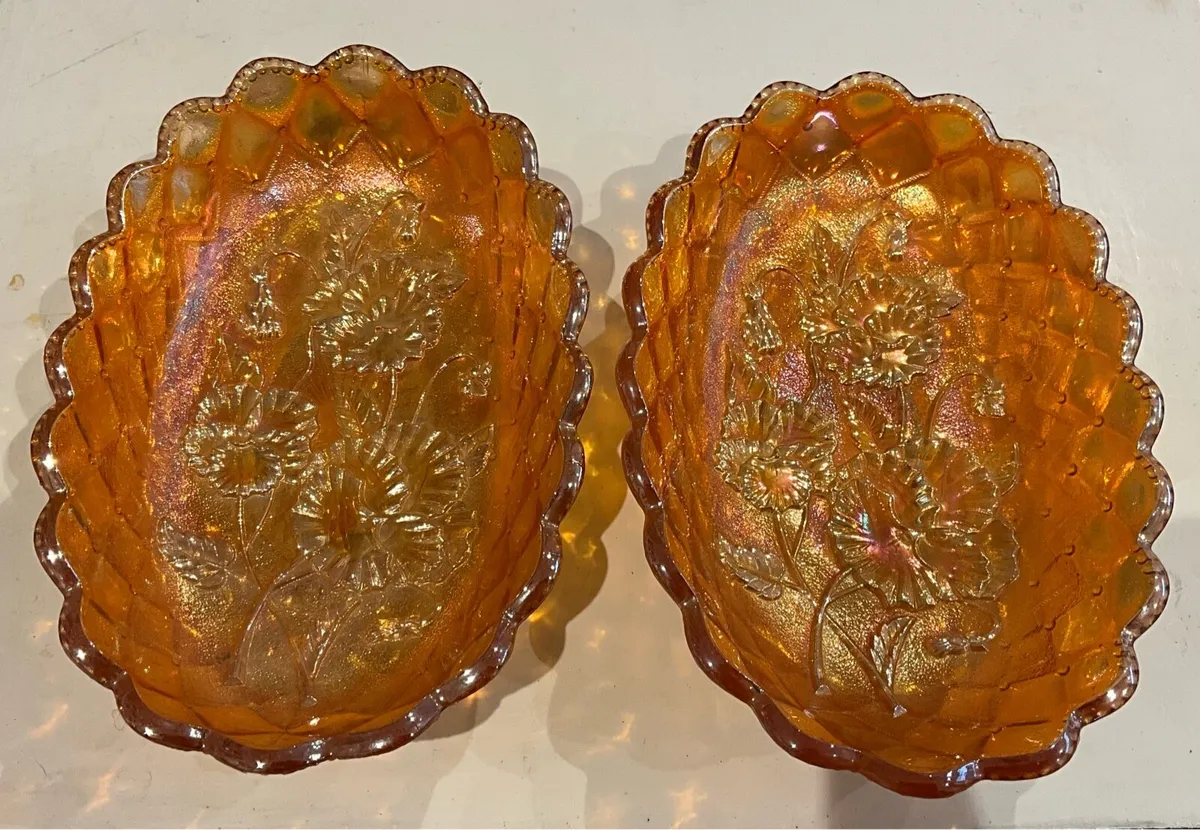 Set of 2 Oval CARNIVAL Glass Dishes - Image 3
