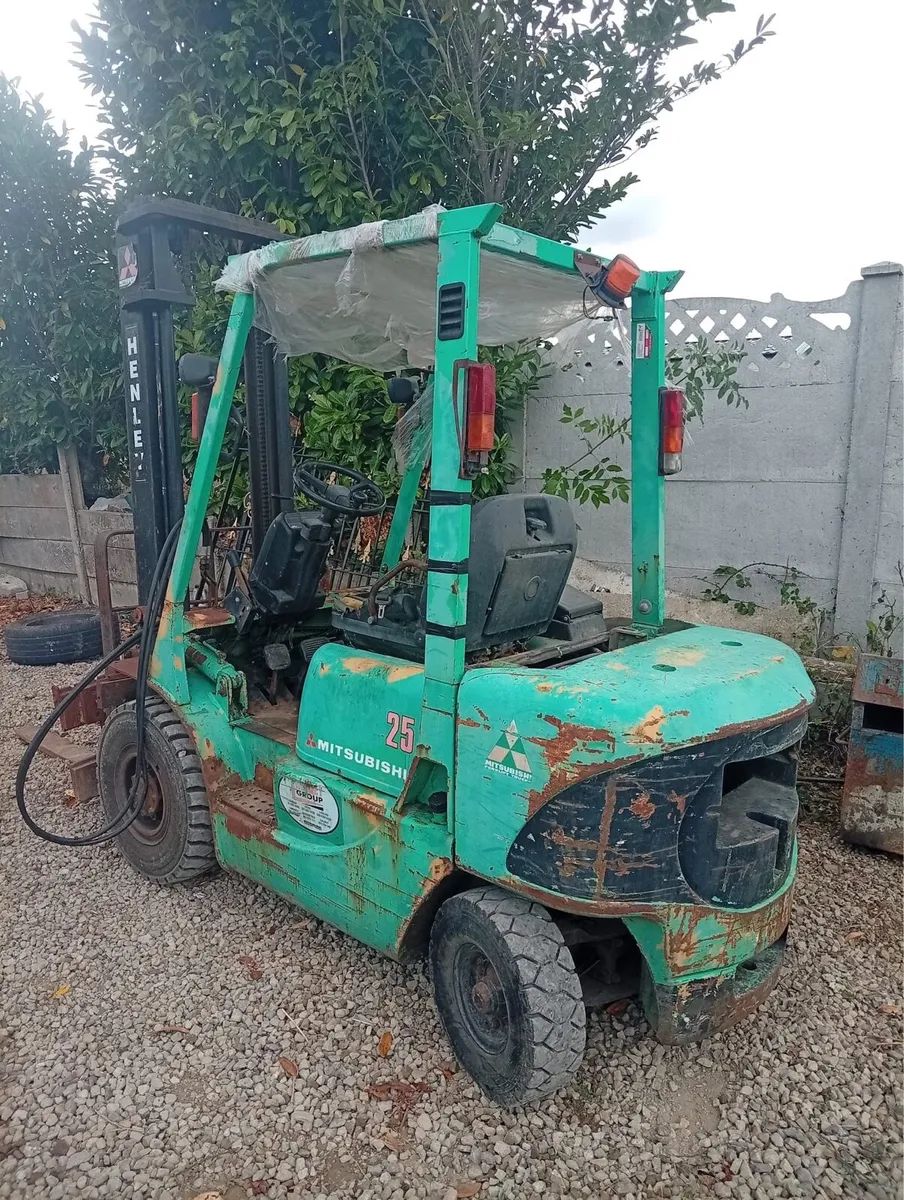 Forklift - Image 2