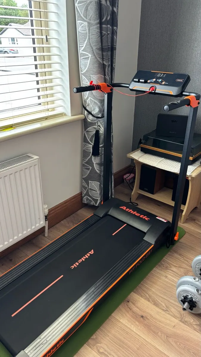 Treadmill Athletic fit fold 23T - Image 1
