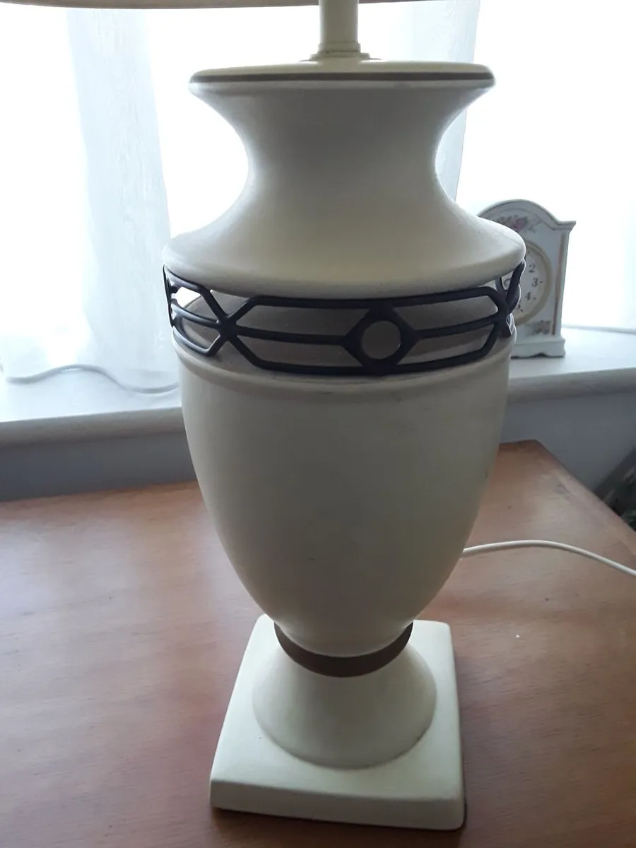 Lovely 1980s vintage table lamp - Image 2