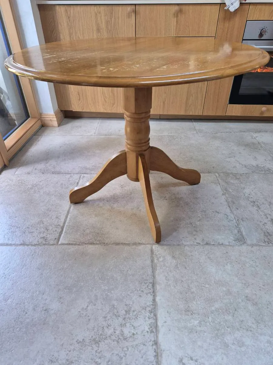 Dining table - Image 2