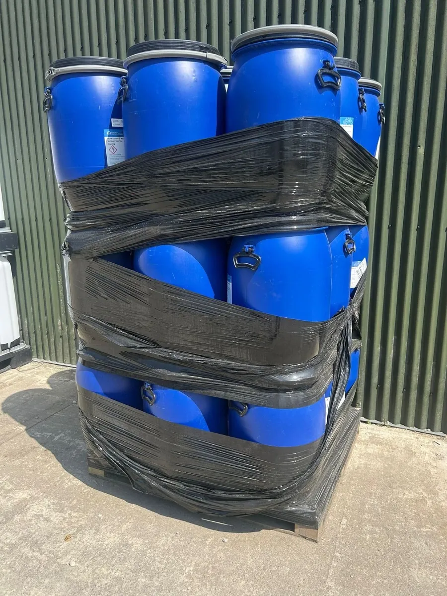 Blue barrels with clamp seal lids - Image 1