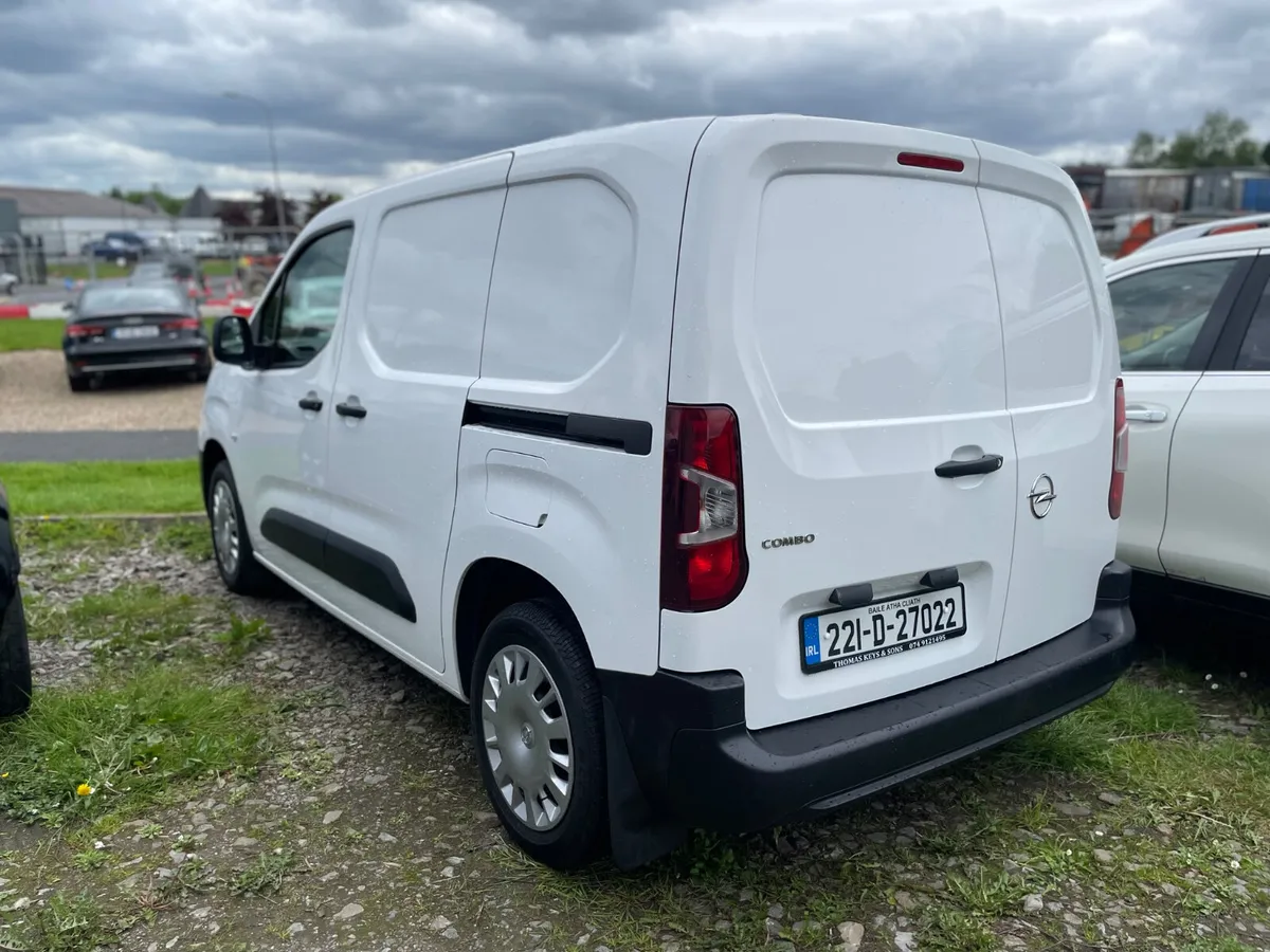2022 Opel Combo - Image 4