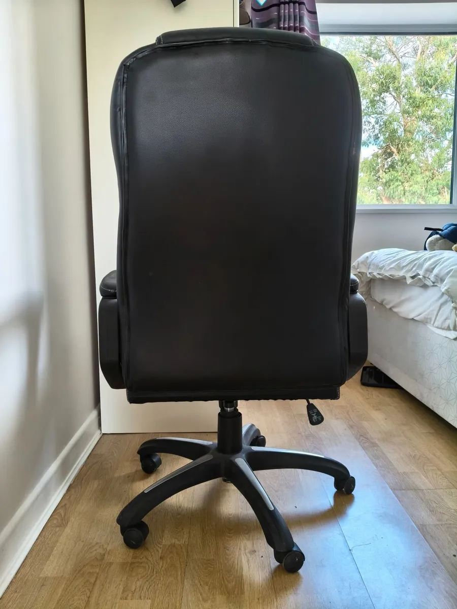 Computer desk chair - Image 3