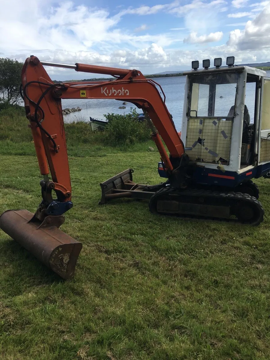 Kubota kx71 mini digger for sale - Image 2