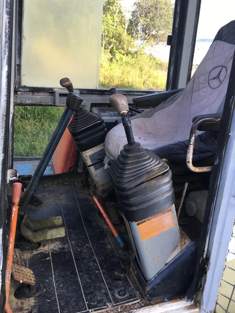 Kubota kx71 mini digger for sale - Image 3