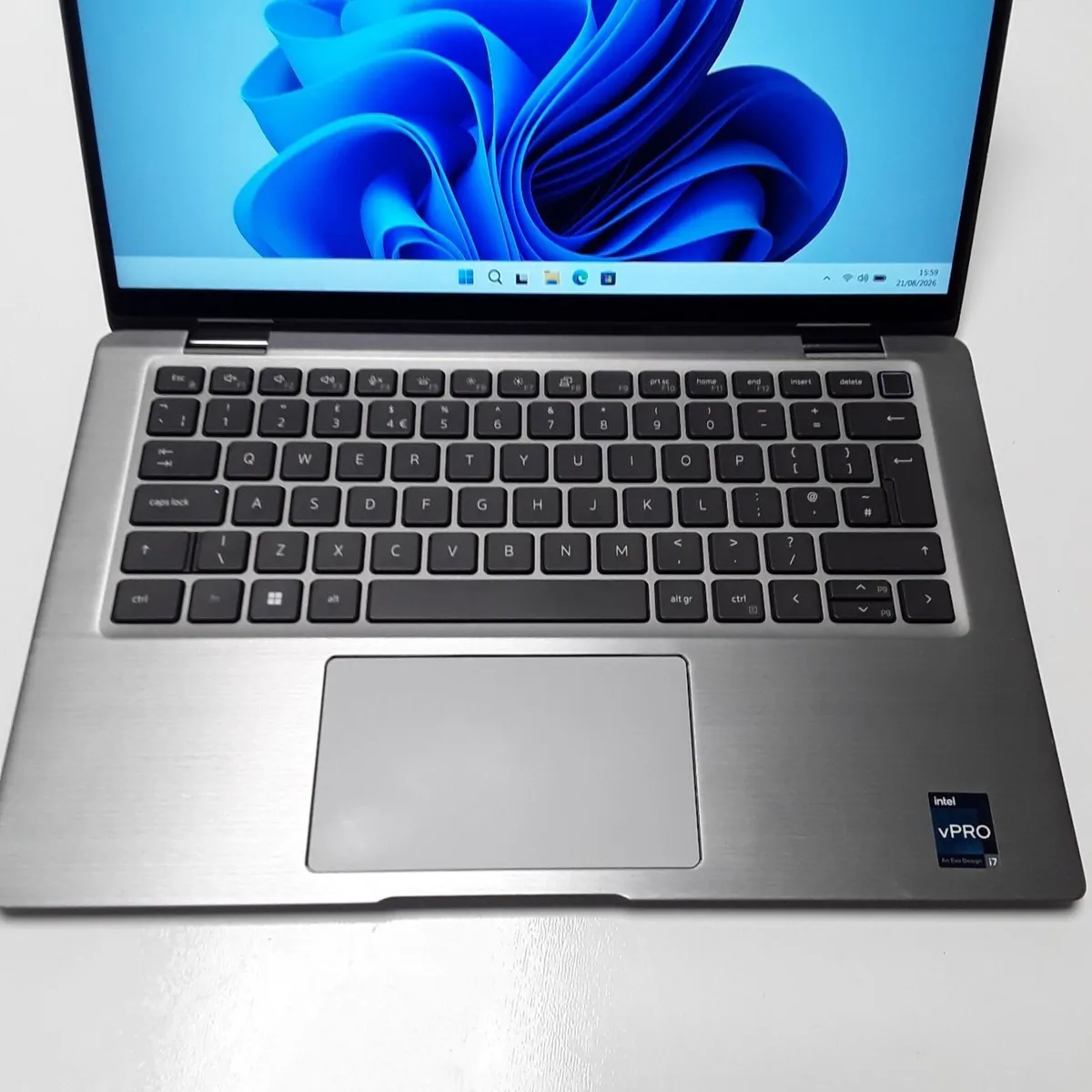 Dell Latitude 7430 | Intel Core i7-1265U | 32GB - Image 2