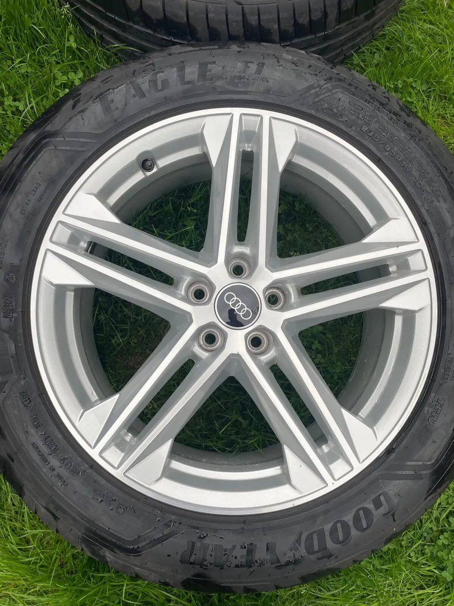 Audi Q5  S-Line 19” Alloy Wheels NEW Tyres - Image 3