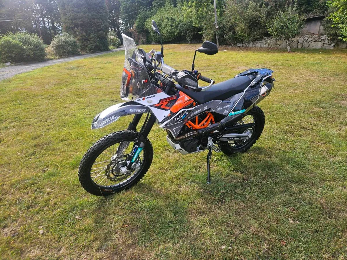 Ktm 690 enduro R - Image 3