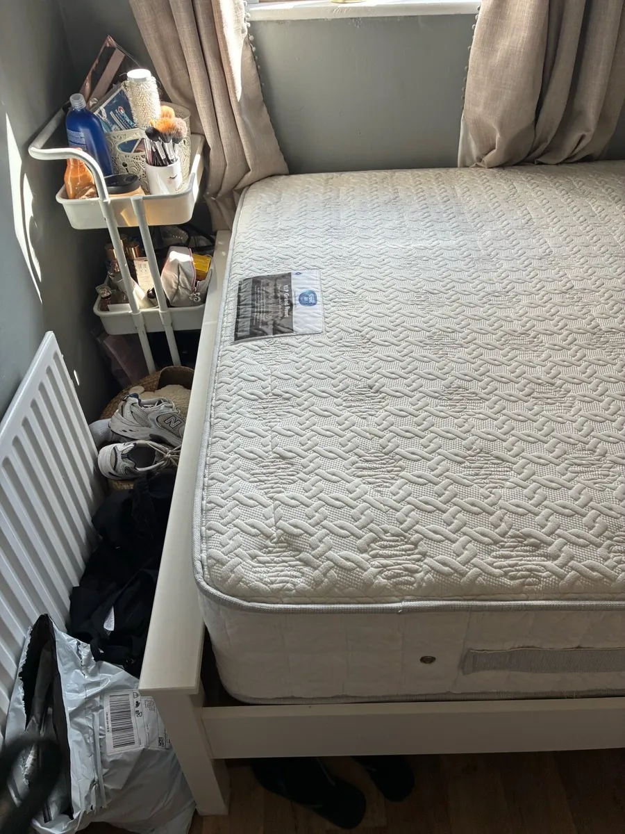 Bed - Image 2