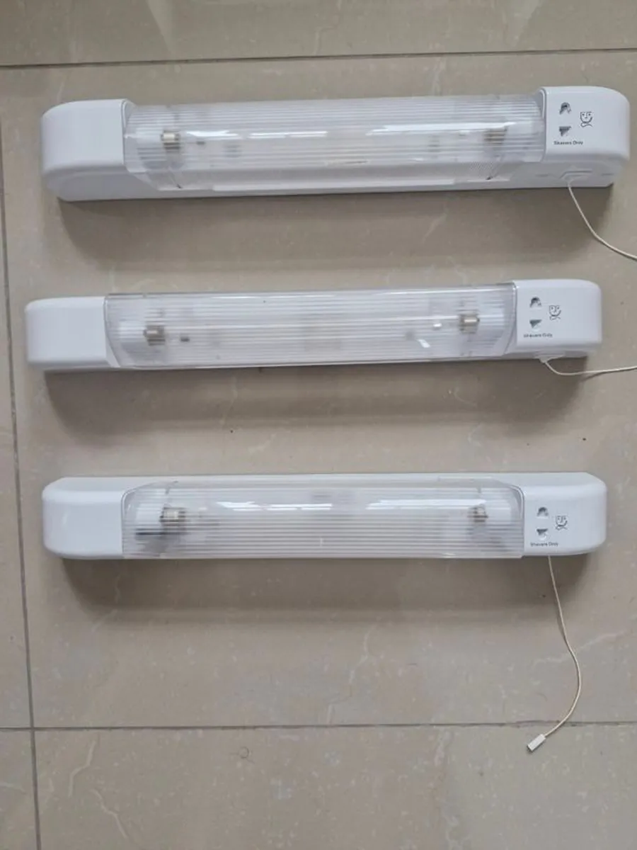 3 bathroom wall lights with shaver socket - Image 1
