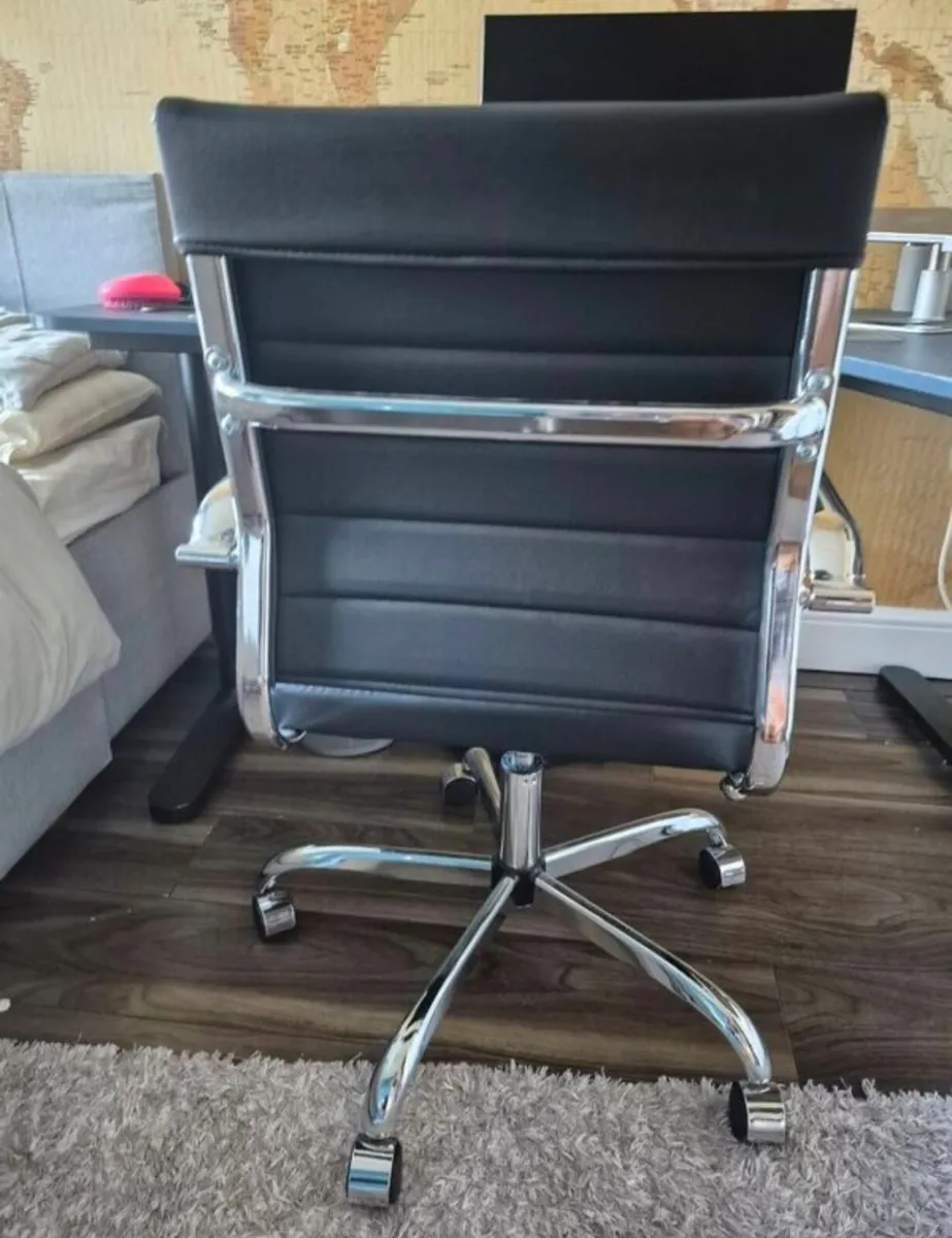 Office Chair - Image 3