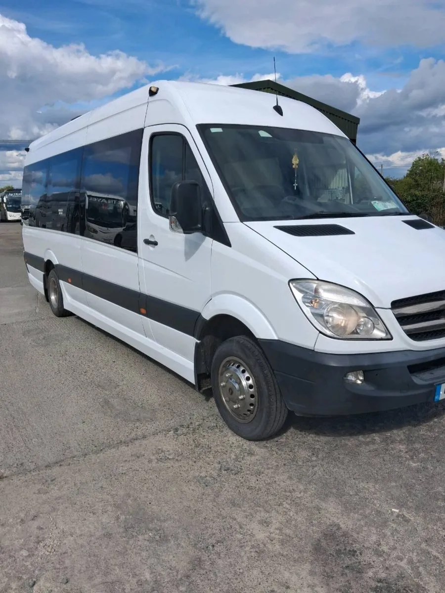 Mini bus - Image 4