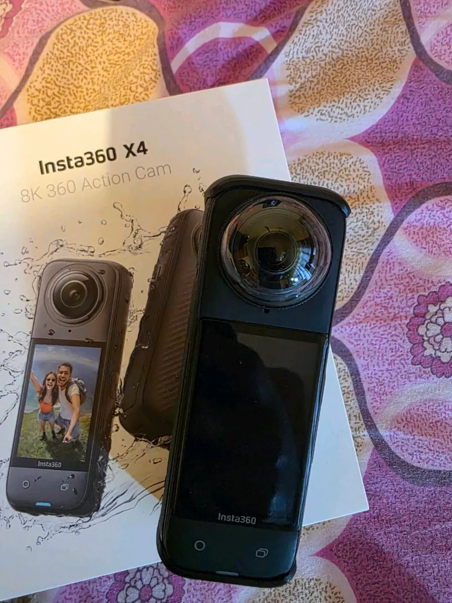 Insta 360 x4 bundle pack - Image 1