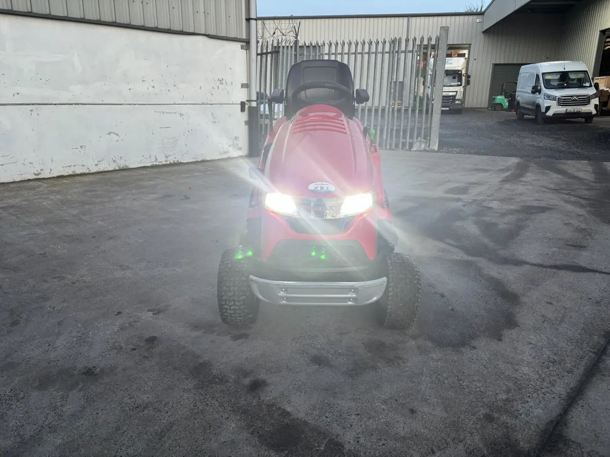 2021 Honda HF2417 Lawnmower - Image 2
