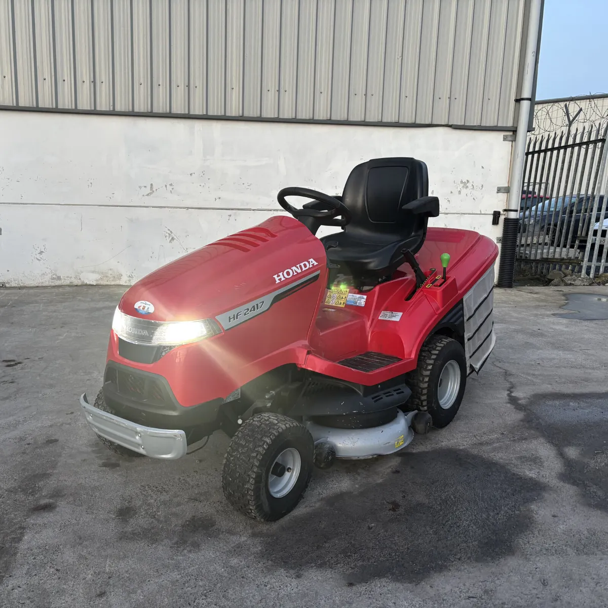 2021 Honda HF2417 Lawnmower - Image 1