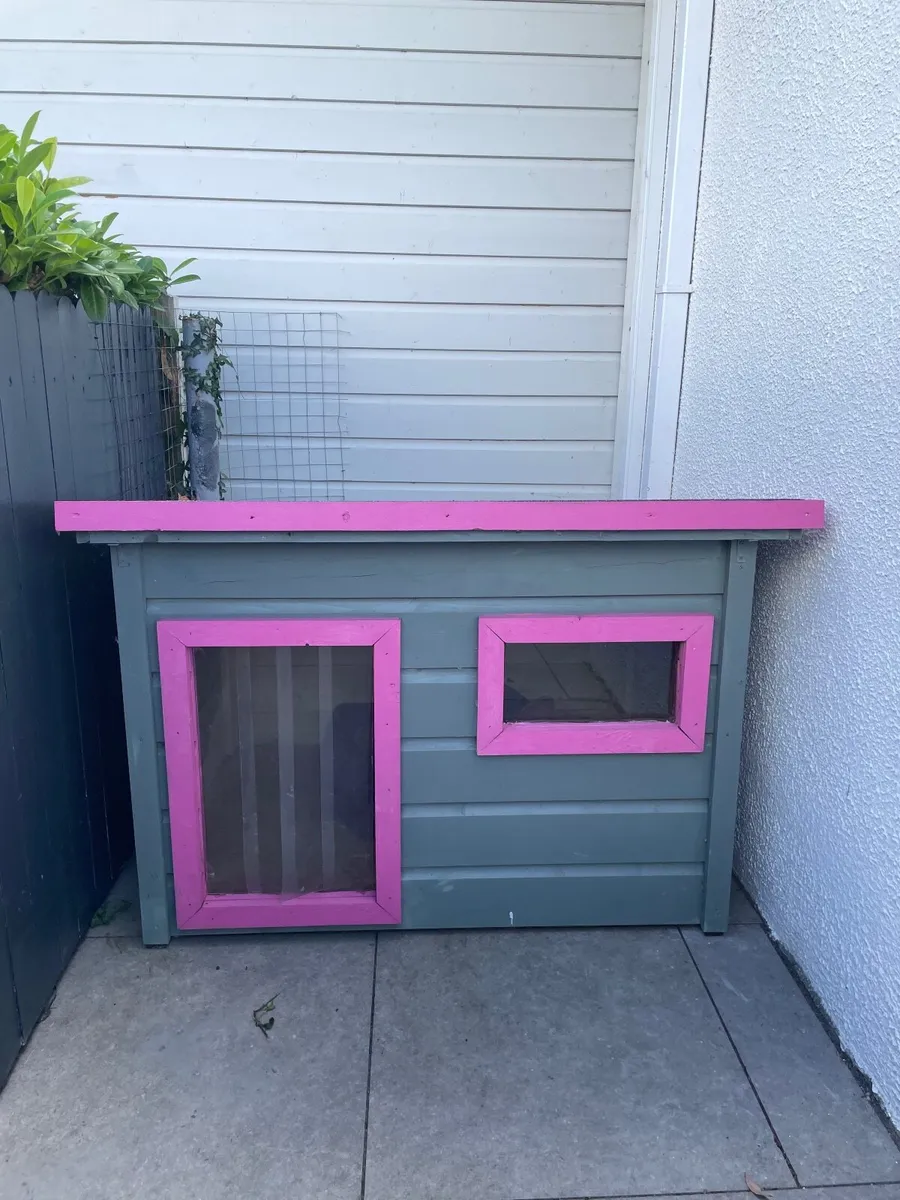 Dog kennel - Image 1