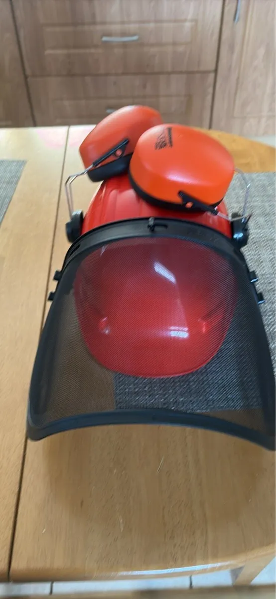 Safety helmet - Image 3