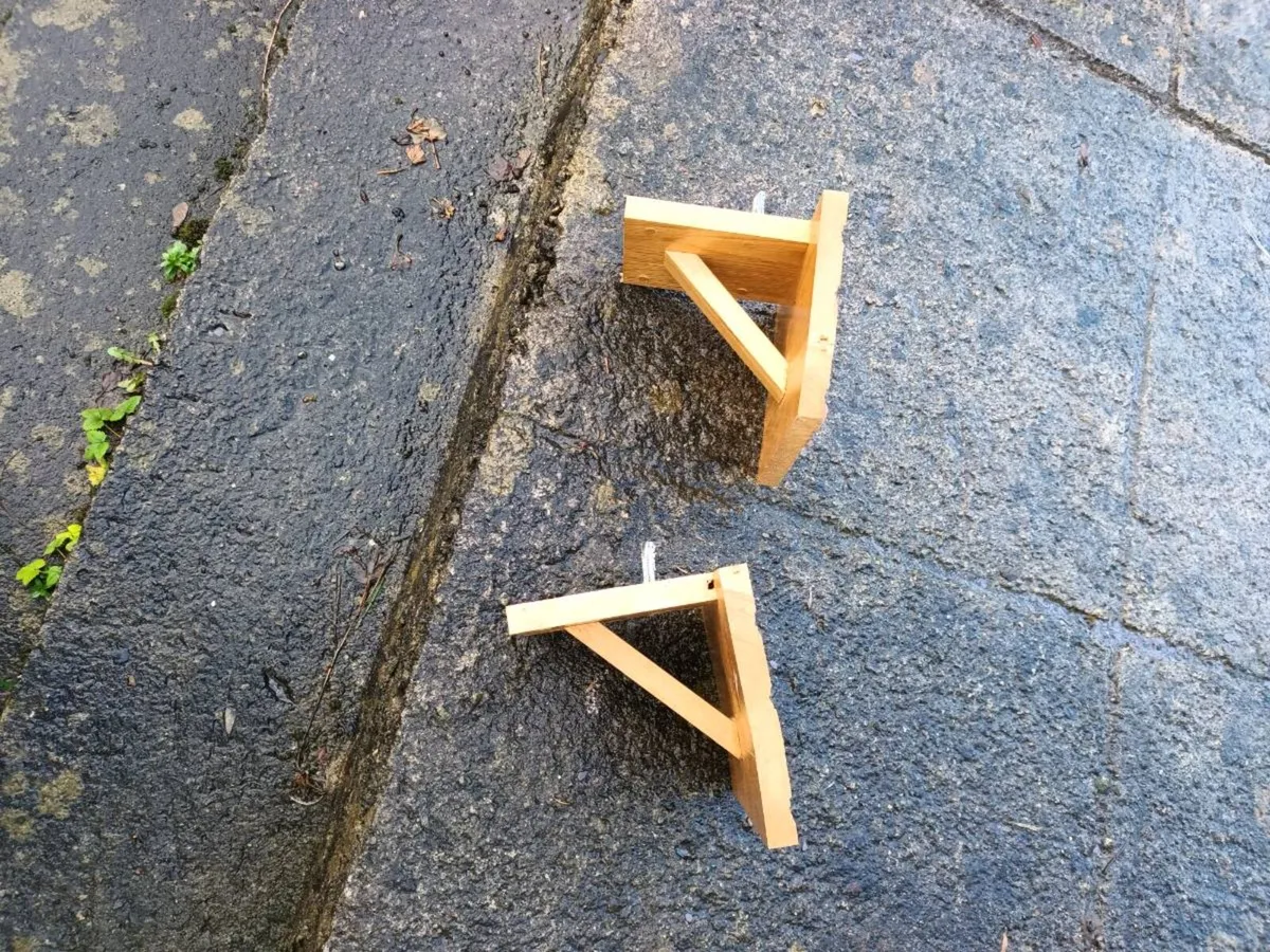 Two Wooden Shelves - Image 2