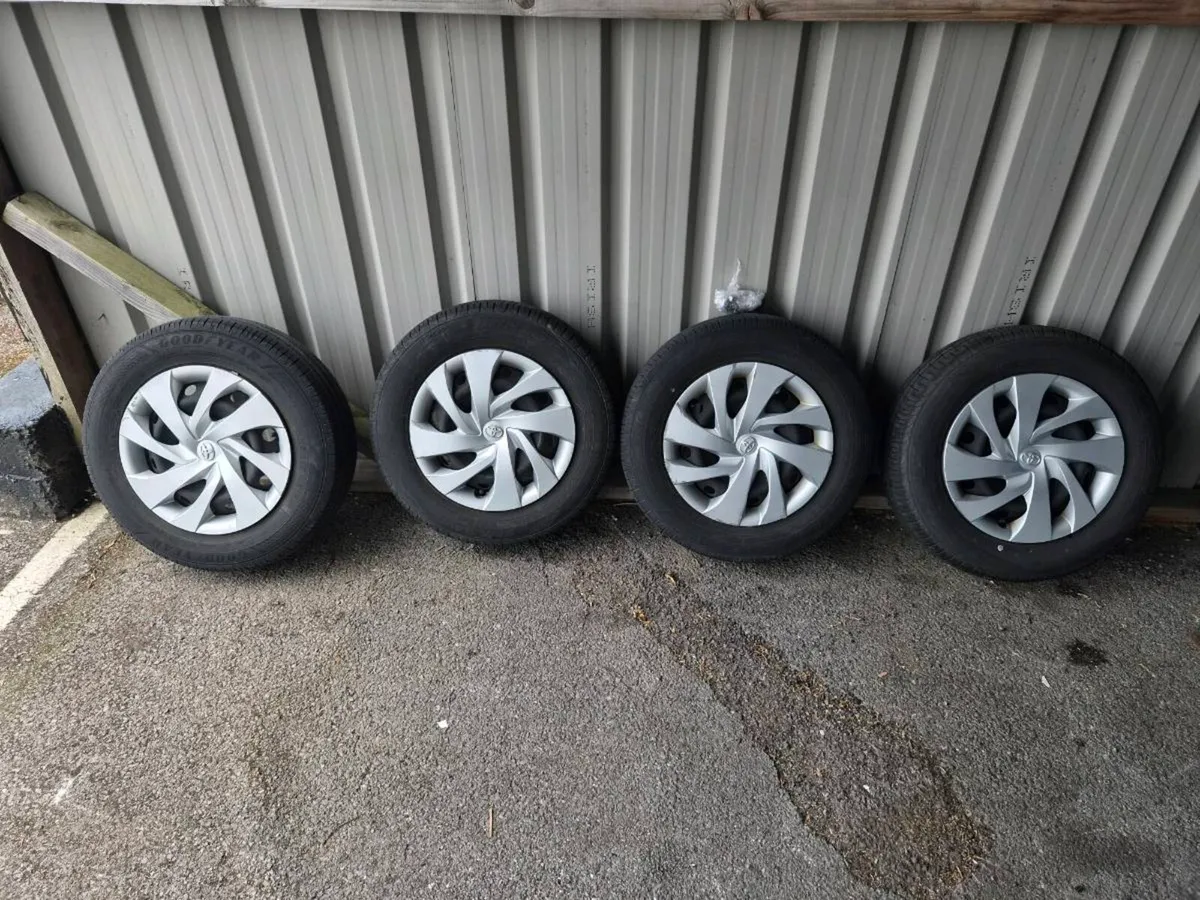 14'' Toyota Yaris Wheels / Tyres and Lug Nuts - Image 1
